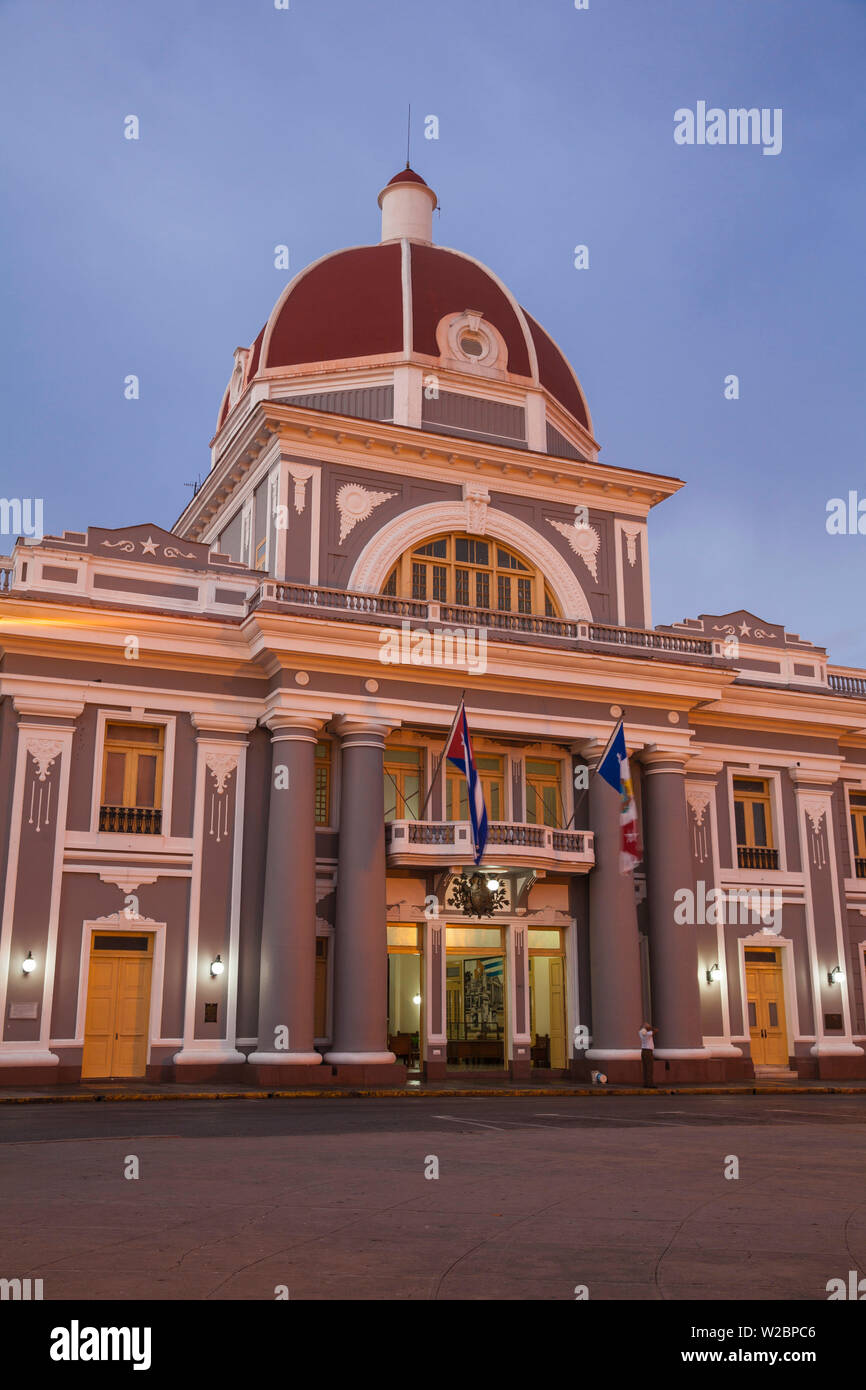 Cuba, Cienfuegos, Parque MartÃ-, Palacio de Regierung - jetzt ist die Stadt Halle Stockfoto