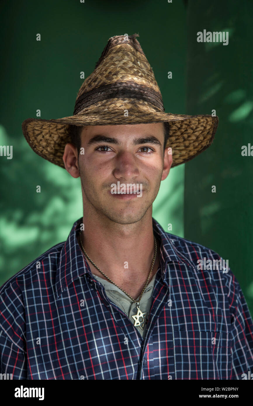 Porträt eines jungen Mannes, Vinales, Provinz Pinar del Rio, Kuba Stockfoto