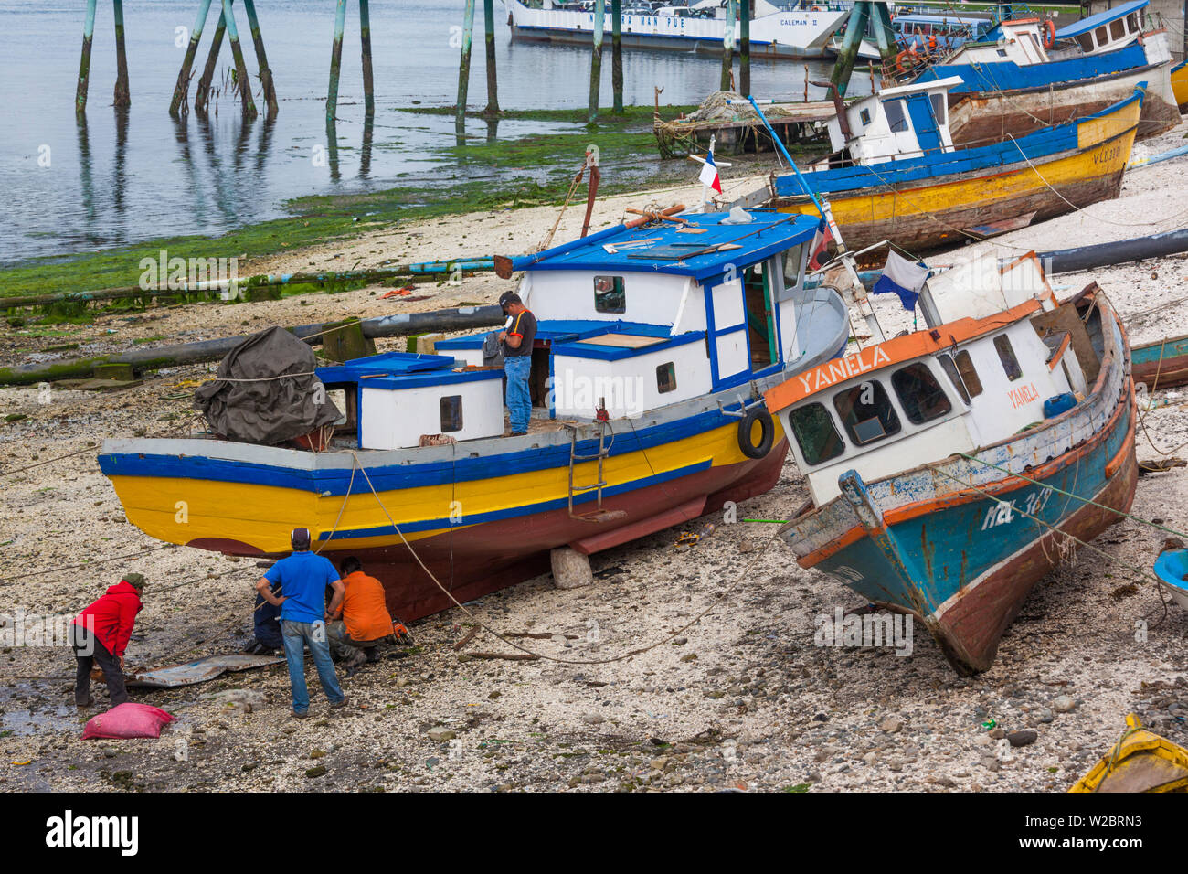 Chile, Chiloé Insel, Dalcahue, Angelboote/Fischerboote Stockfoto