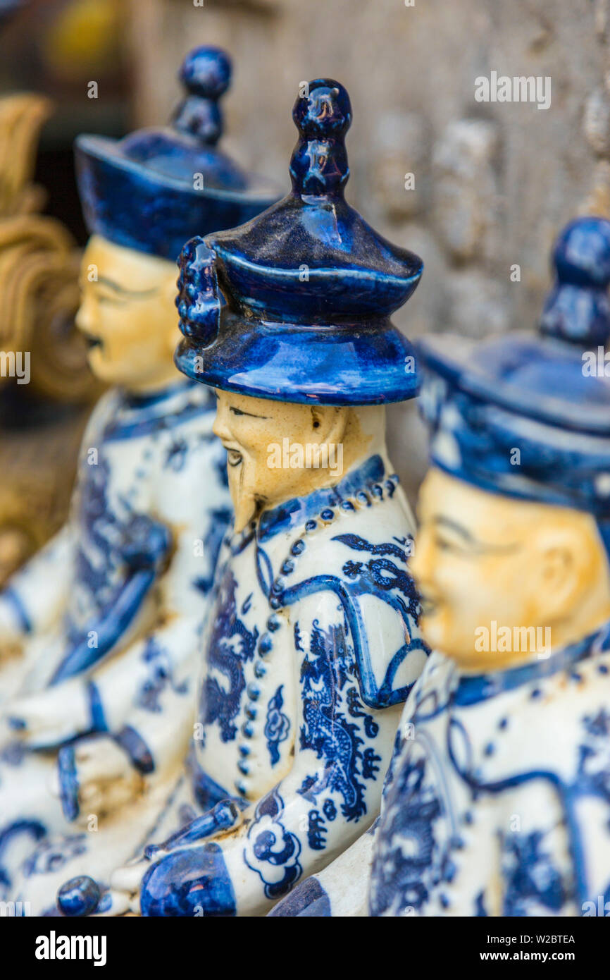 Porzellanfiguren, Antiquitäten Markt Dongtai Road, Shanghai, China Stockfoto