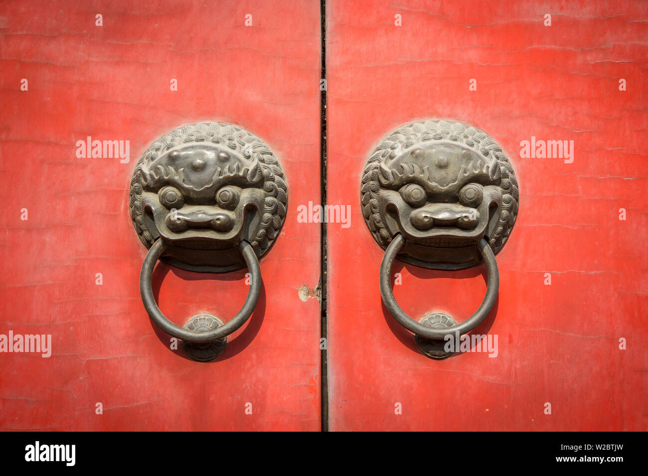 Roten Türen, Jade Buddha Tempel, Shanghai, China Stockfoto