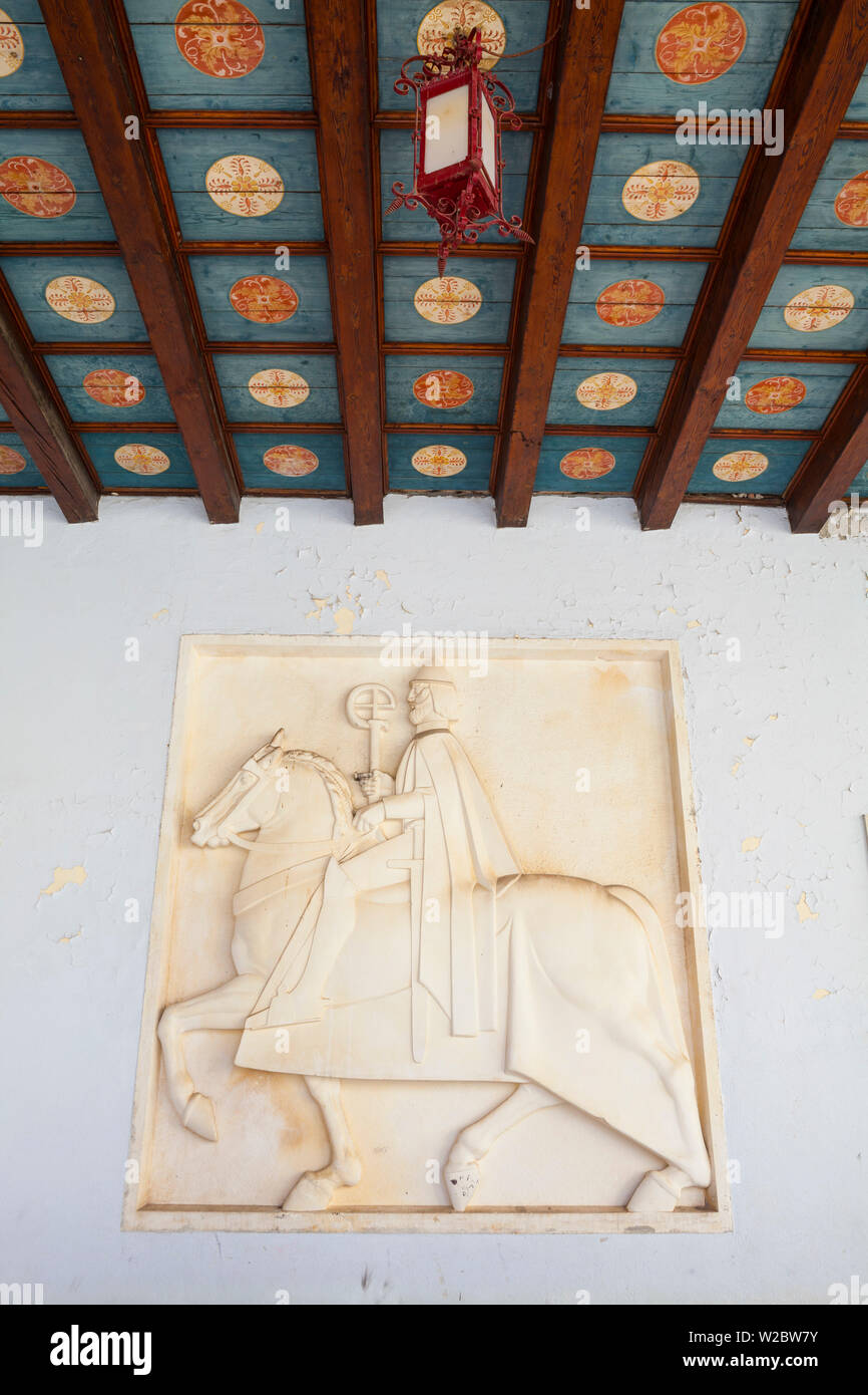 Memorial Carving in Trogirs historisches Rathaus, Stari Grad (Altstadt), Trogir, Dalmatien, Kroatien Stockfoto