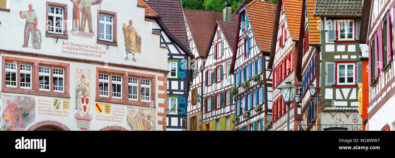 Traditionelle Fachwerkhaus Gebäude in Schiltach die malerischen mittelalterlichen Altstad (Altstadt), Schiltach, Baden-Württemberg, Deutschland Stockfoto