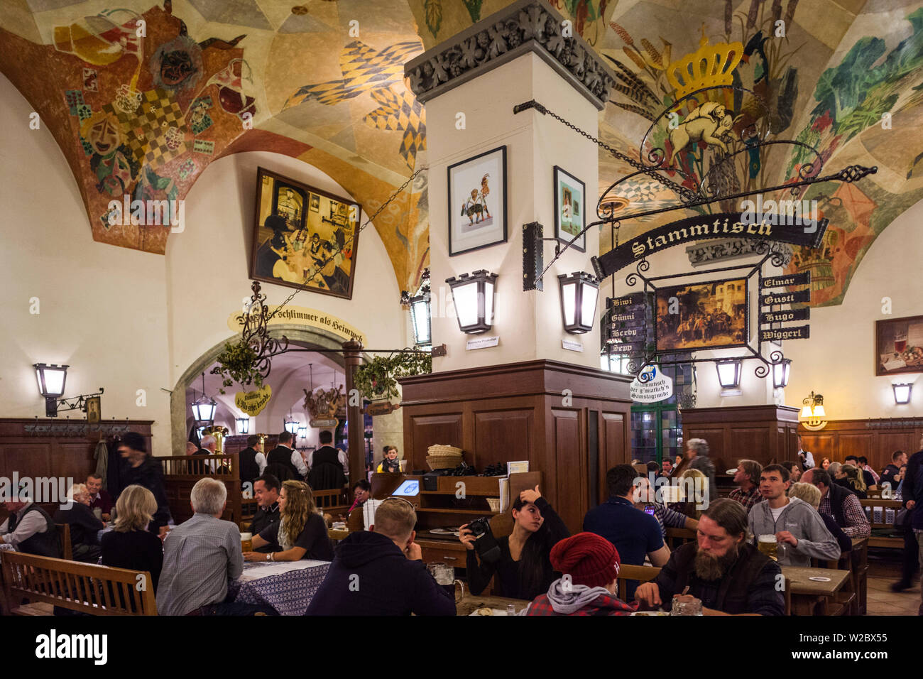 Deutschland, Bayern, München, Hofbräuhaus, älteste Jugendbund in München, erbaut im Jahre 1644, Innenraum Stockfoto