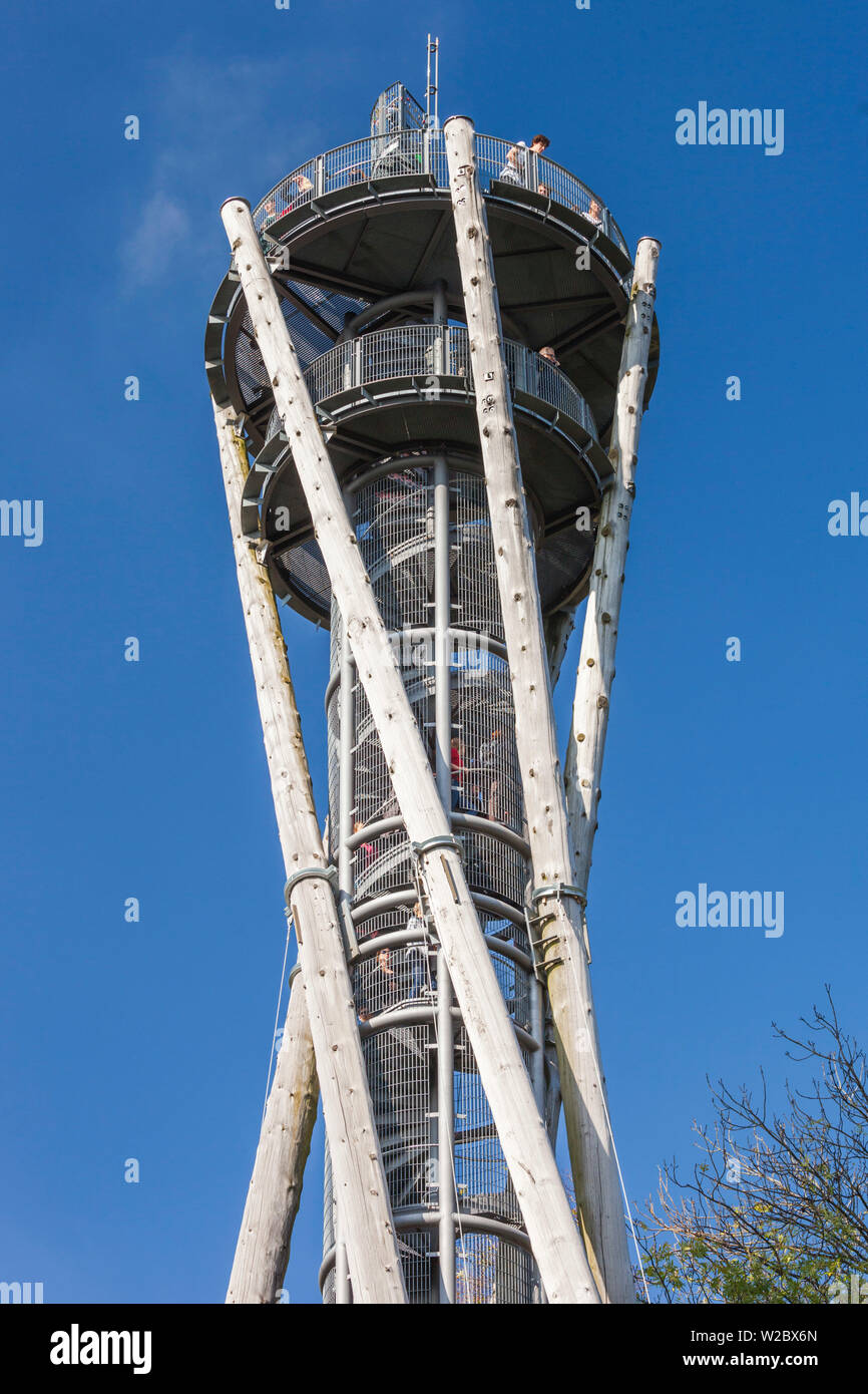 Deutschland, Baden-Wurttemburg, Schwarzwald, Freiburg-Im-Breisgau, Berg Schlossberg Observation Tower Stockfoto