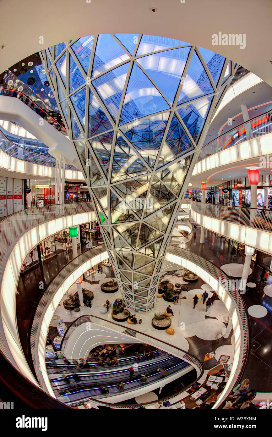 Glas und Rolltreppe am MyZeil Shopping Mall, Frankfurt, Hessen, Deutschland Stockfoto