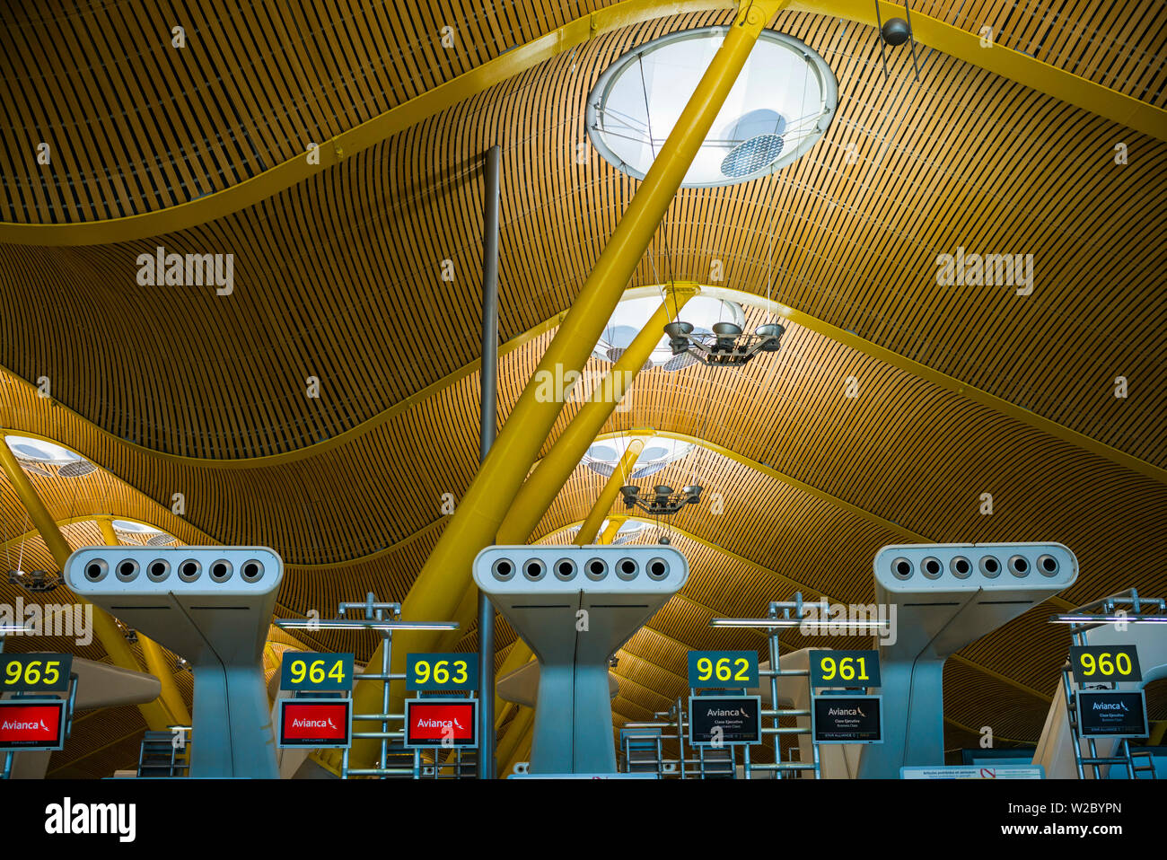Spanien, Madrid, Adolfo Suarez Madrid-Barajas Flughafen, internationaler terminal architektonisches detail Stockfoto