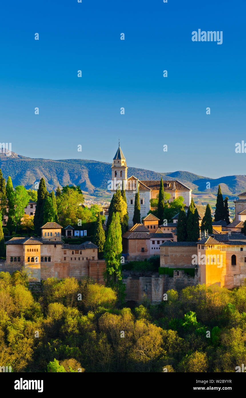 Spanien, Andalusien, Provinz Granada, Granada, Alhambra und Sierra Nevada Stockfoto