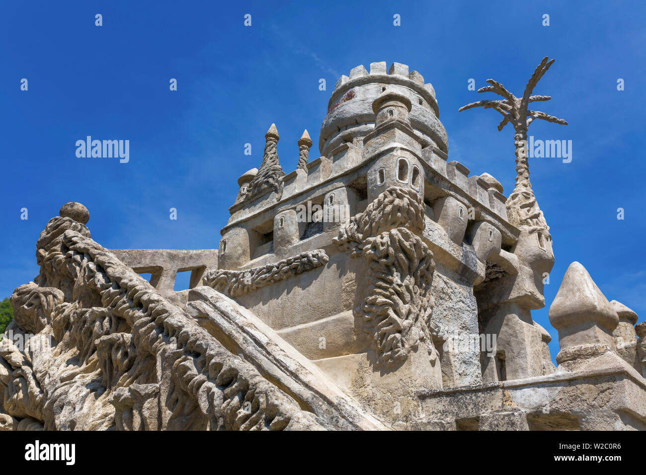 Le Palais Ideal, Ideal-Palast von Ferdinand Cheval, Hauterives, Departement Drome, Frankreich Stockfoto