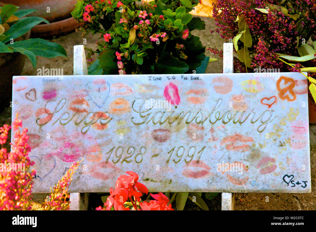 Von Serge Gainsbourg Grabstein, Friedhof Montparnasse Montparnasse, Paris, Frankreich, Westeuropa. Stockfoto