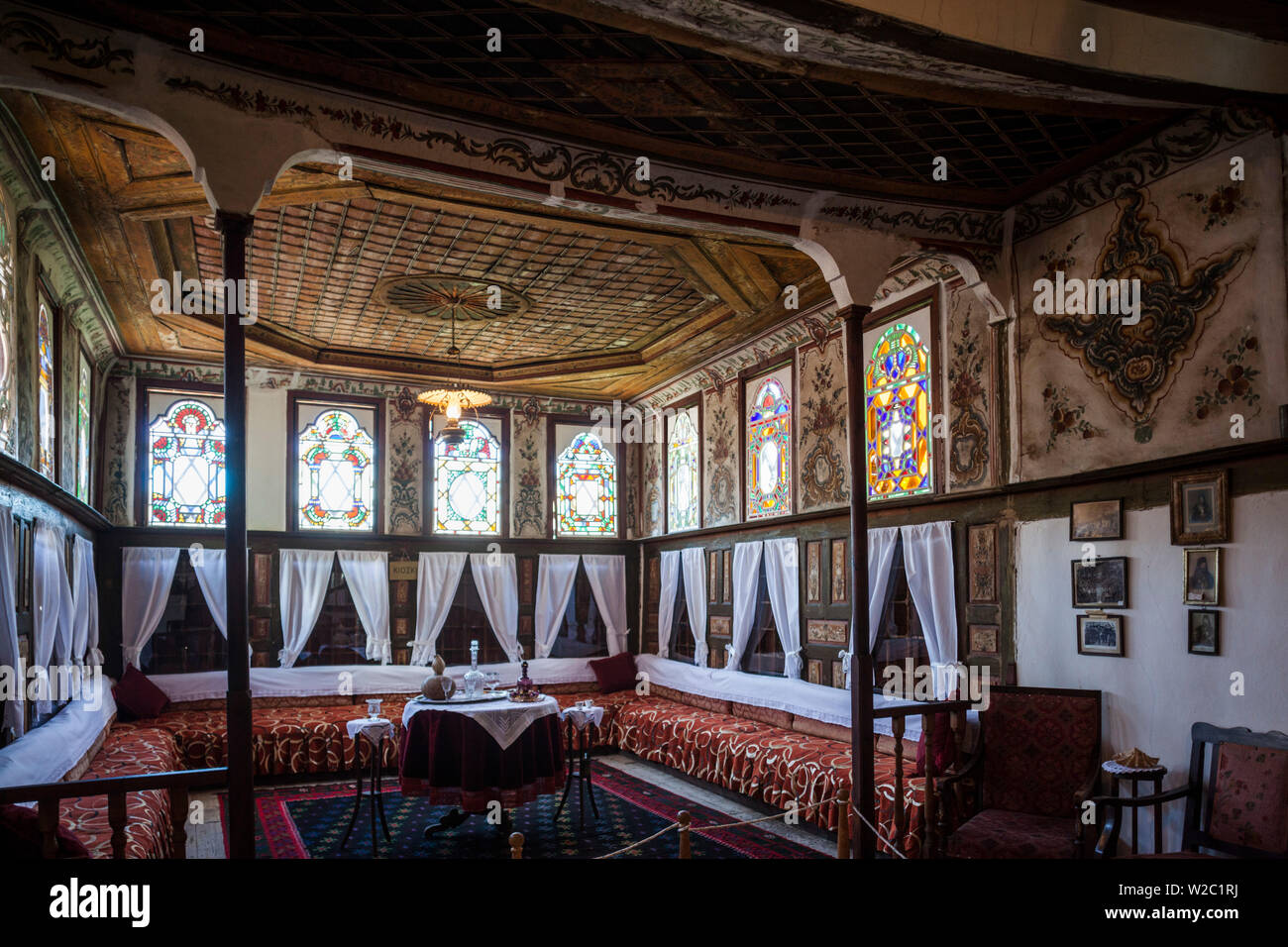 Griechenland, Mazedonien Region West, Kastoria, Kastorian Museum für Volkskunde, untergebracht im 15. Jahrhundert Haus, das der Aivazis, Esszimmer Familie Stockfoto