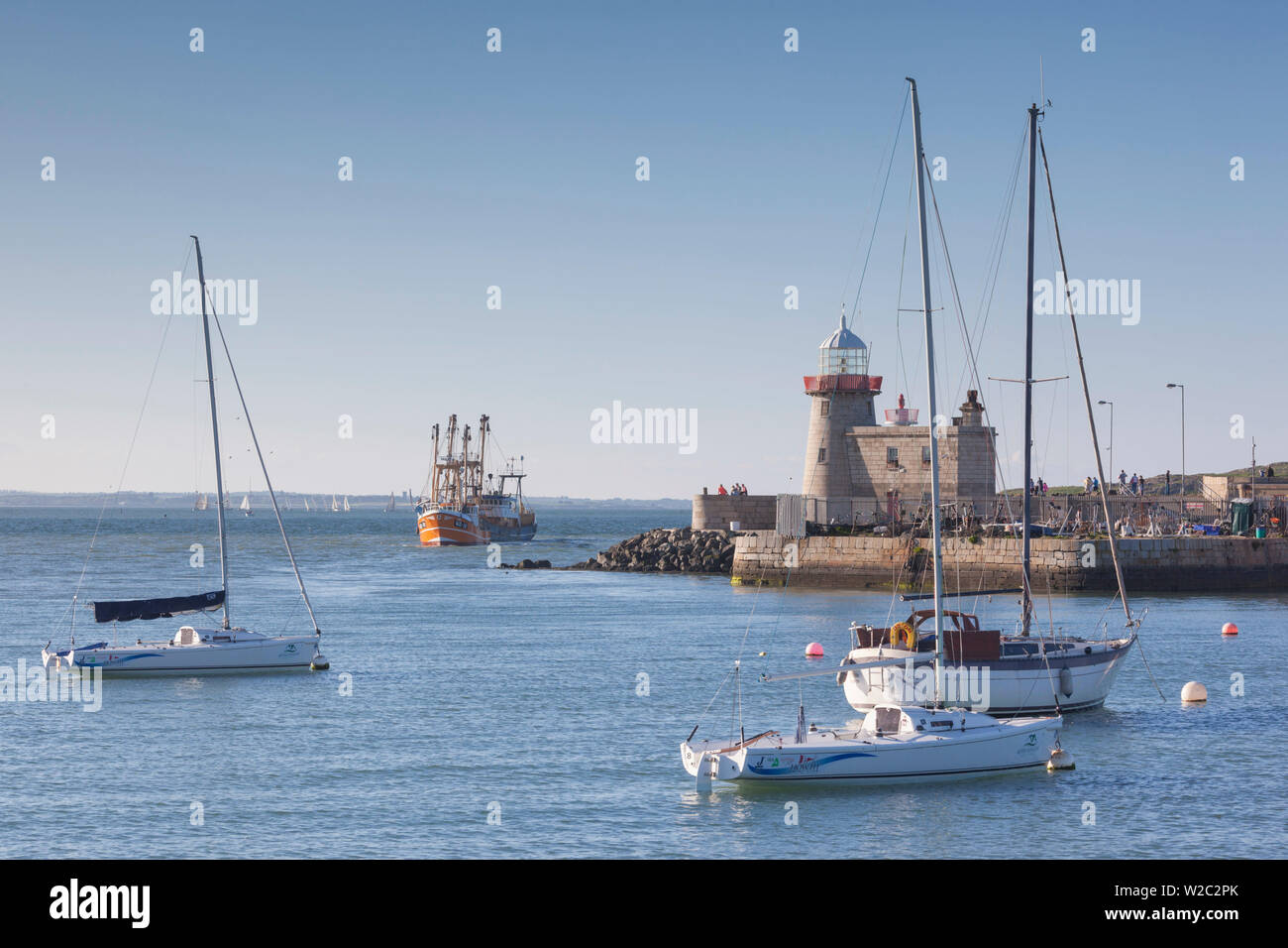 Irland, County Fingal, Howth, Howth Hafen Leuchtturm Stockfoto