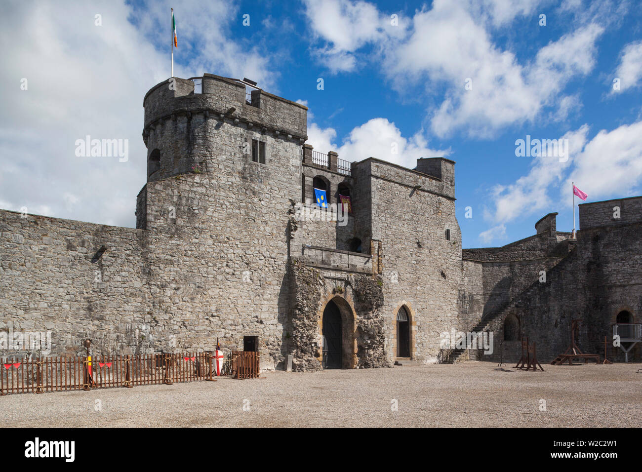 Irland, County Limerick, Limerick City, King John Castle, 13. Jahrhundert Stockfoto
