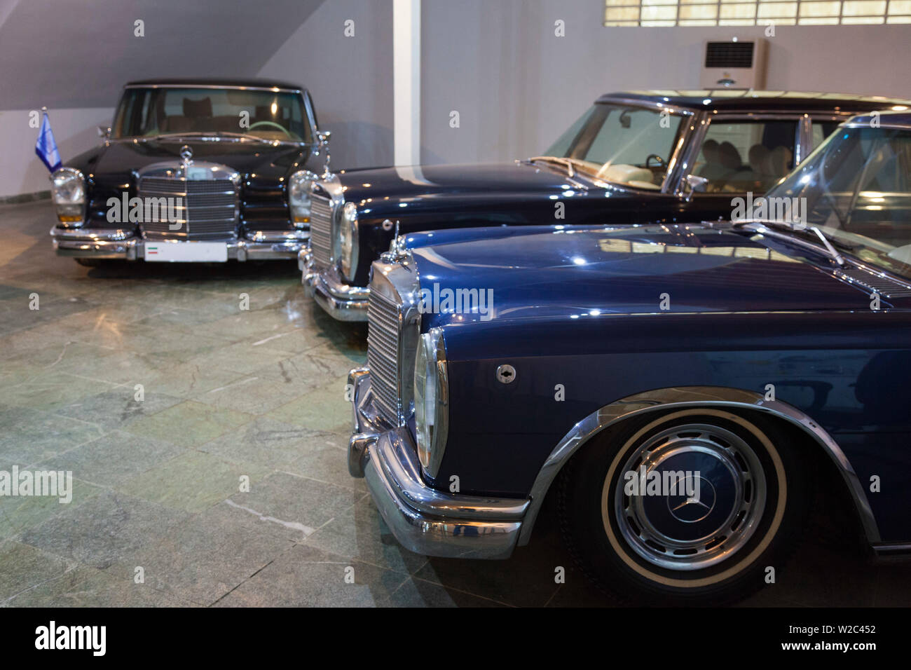 Iran, Teheran, Sa'dAbad Palace Complex, königliche Sommerresidenz während der pahlavizeit, Royal Automobile Collection, Royal gepanzerten Mercedes 600 Pullman Limousinen Stockfoto