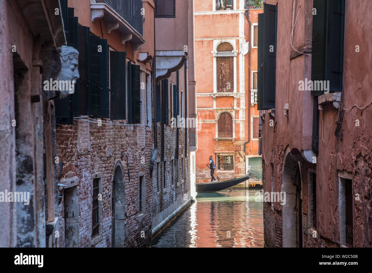 Kanal in der Nähe von Markusplatz, Venedig, Venetien, Italien Stockfoto