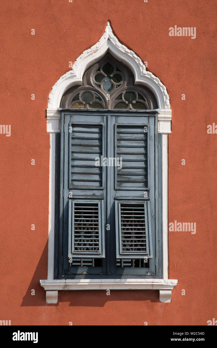 Fenster von Gebäude in Dorsoduro, Venedig, Italien Stockfoto