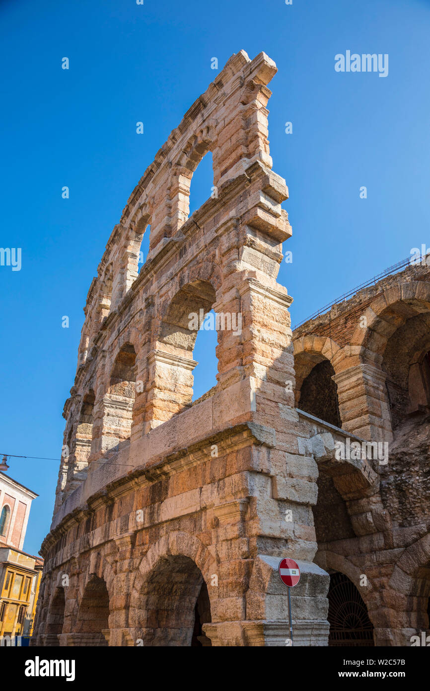 Der römischen Arena und der Piazza Bra, Verona, Venetien, Italien Stockfoto
