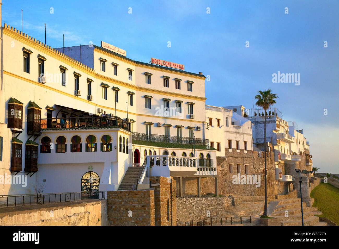 Die Außenseite des Hotel Continental, Tanger, Marokko, Nordafrika Stockfoto