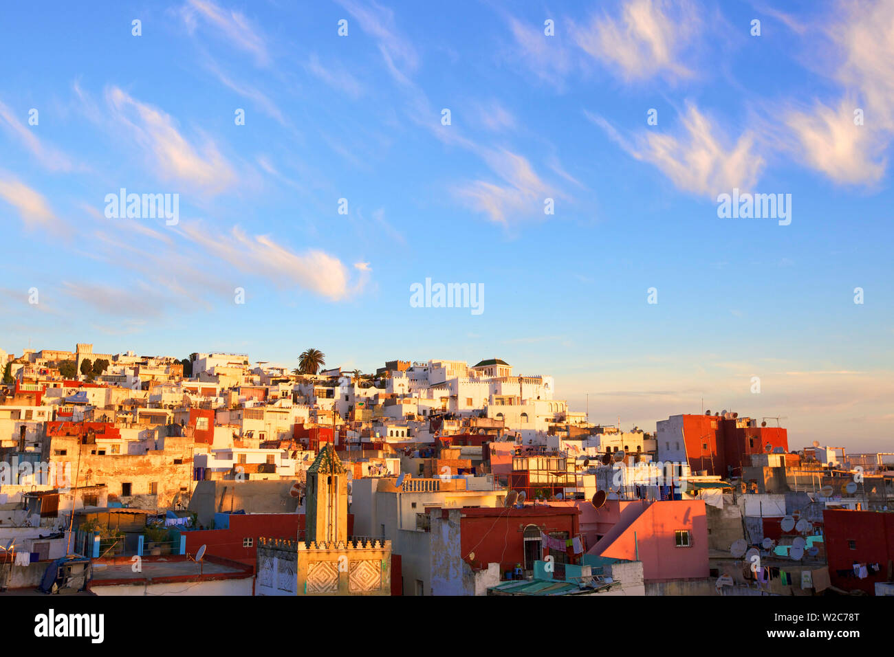 Die Kasbah bei Sonnenaufgang, Tanger, Marokko, Nordafrika Stockfoto