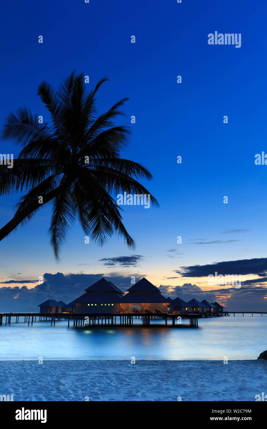 Malediven, Süd Ari Atoll, Thudufushi Island, Diamanten Thudufushi Resort Stockfoto