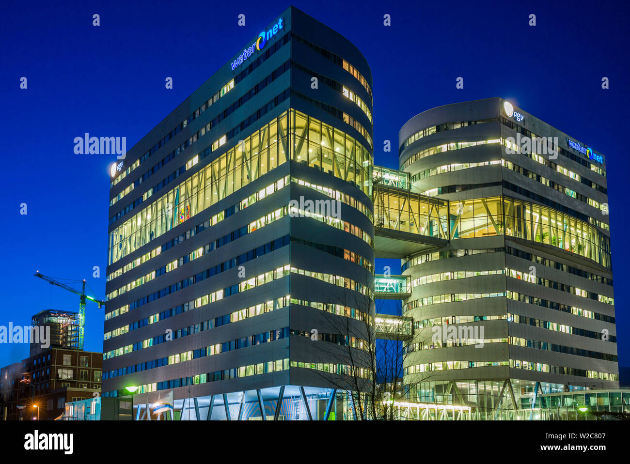Niederlande, Amsterdam, Omval Bezirk, Bürotürme, dawn Stockfoto