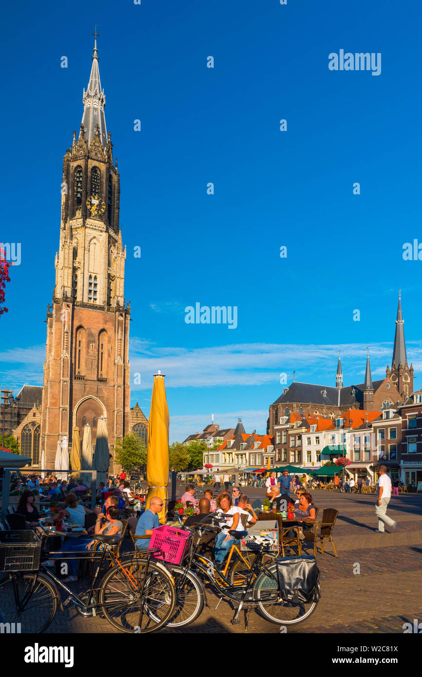 Niederlande, Südholland (Zuid-Holland), Delft, Markt (Marktplatz), Neue Kirche (Nieuwe Kerk) Stockfoto