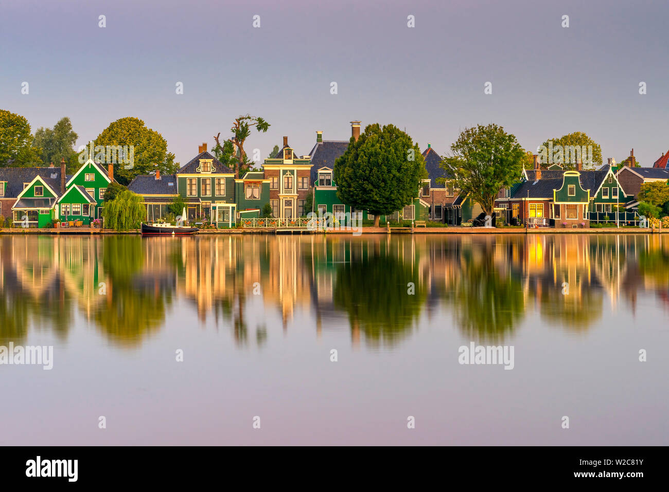 Niederlande, Nordholland, Zaandam, Zaan Stockfoto