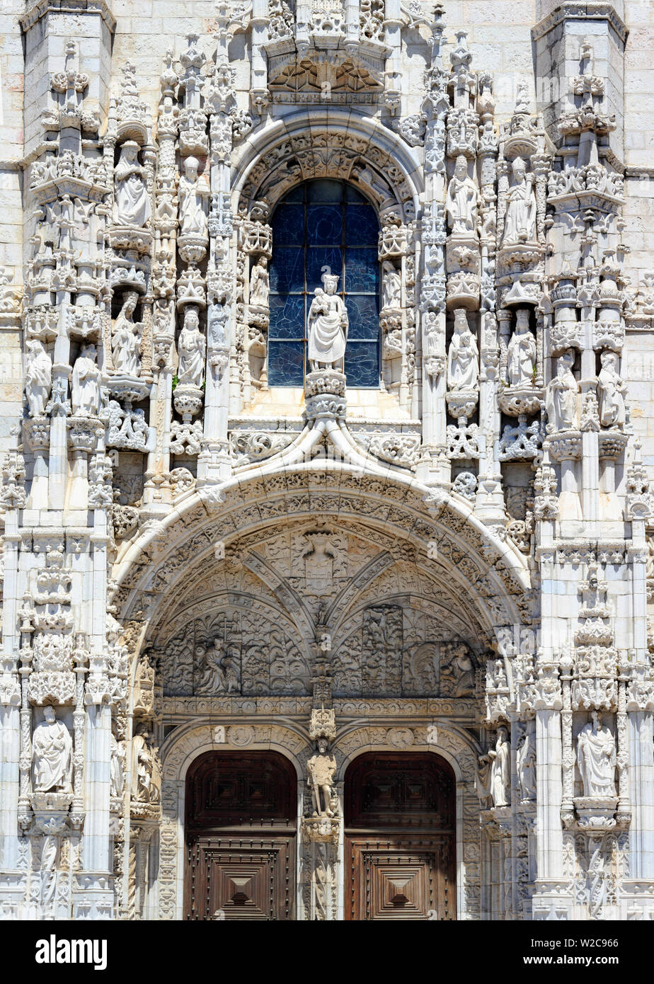 Hieronymus-Kloster (Hieronymus-Kloster), Südportal der Kirche von Santa Maria, Lissabon, Portugal Stockfoto