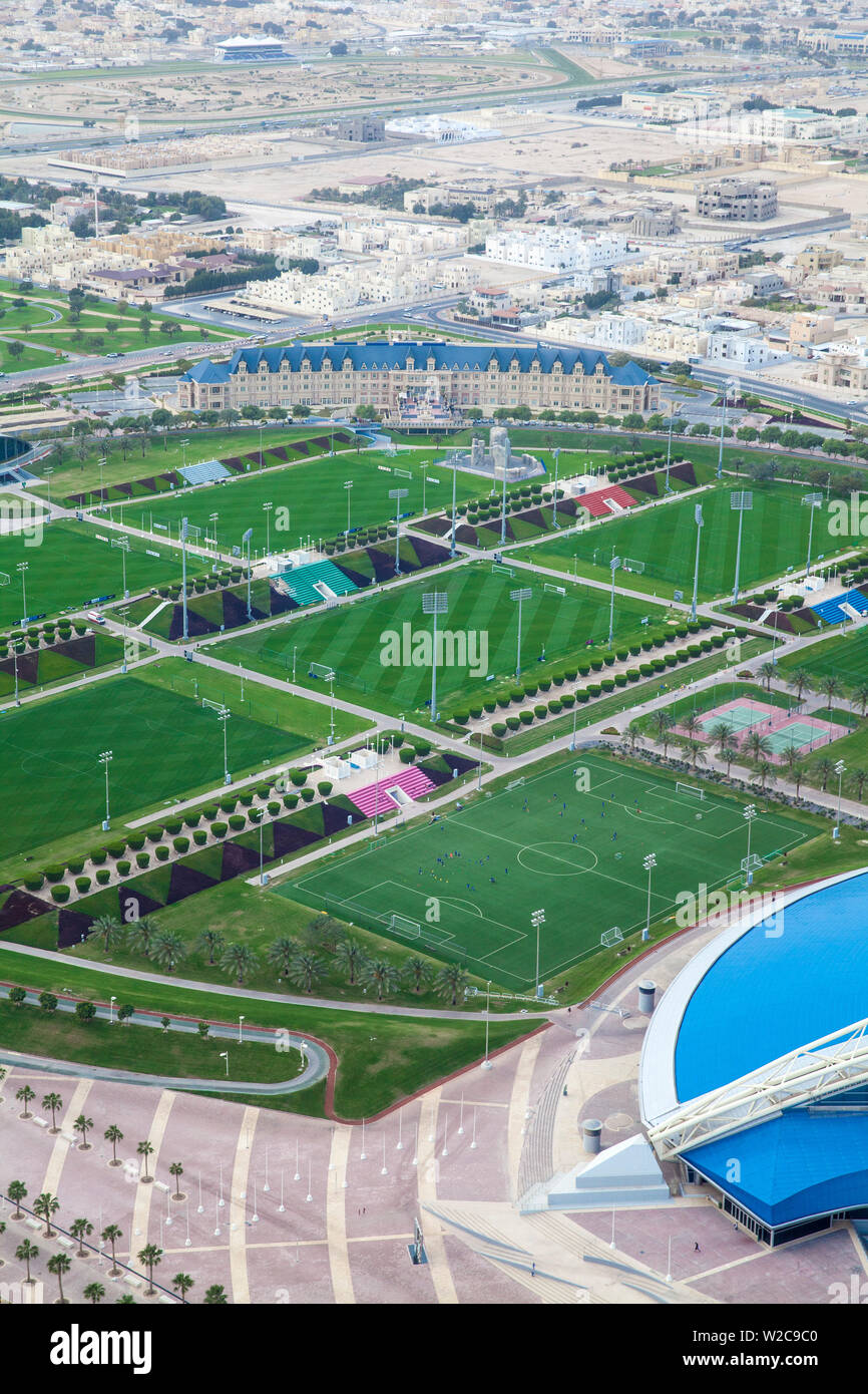 Katar, Doha, Ansicht der Aspire Sports Center Stockfoto