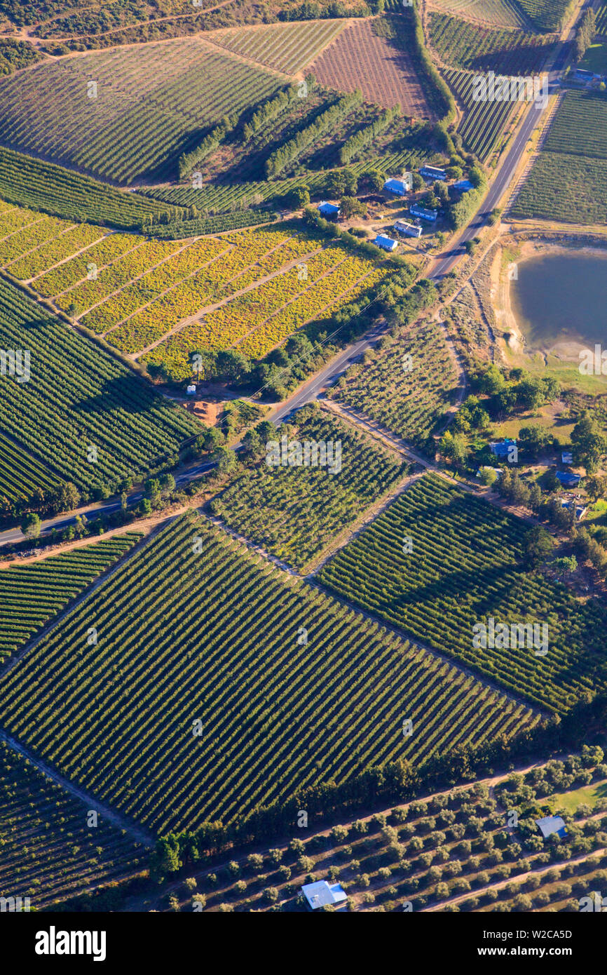 Südafrika, Western Cape, Stellenbosch, Luftaufnahme der Winelands Stockfoto