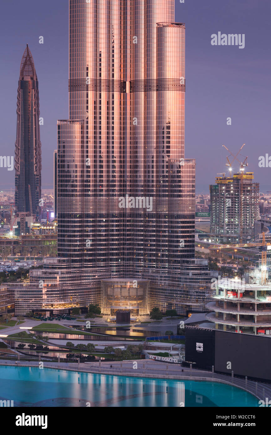 UAE, Dubai, Downtown Dubai, Burj Dubai, das höchste Gebäude der Welt ab 2016, Erhöhte Ansicht, Dawn Stockfoto