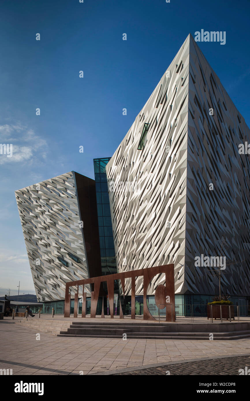 Großbritannien, Nordirland, Belfast, Belfast Docklands, Titanic Belfast Museum, außen Stockfoto