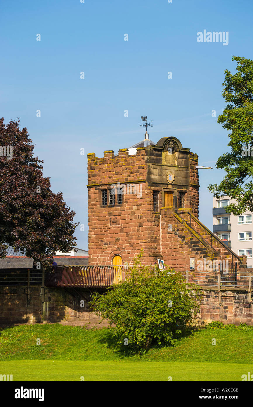 Vereinigtes Königreich, England, Cheshire, Chester, Turm auf die römischen Mauern Stockfoto