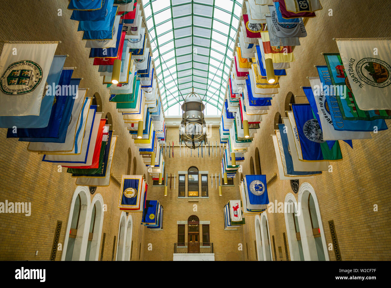 USA, Massachusetts, Boston, Massachusetts State House, die Halle der Flaggen Stockfoto