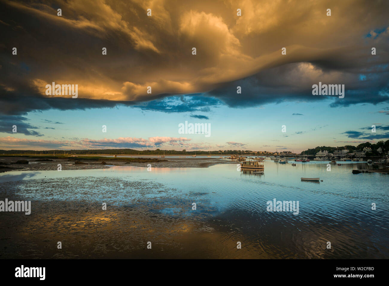 USA, Massachusetts, Cape Ann, Annisquam, spät Sommer Sonnenaufgang, Annisquam River Stockfoto