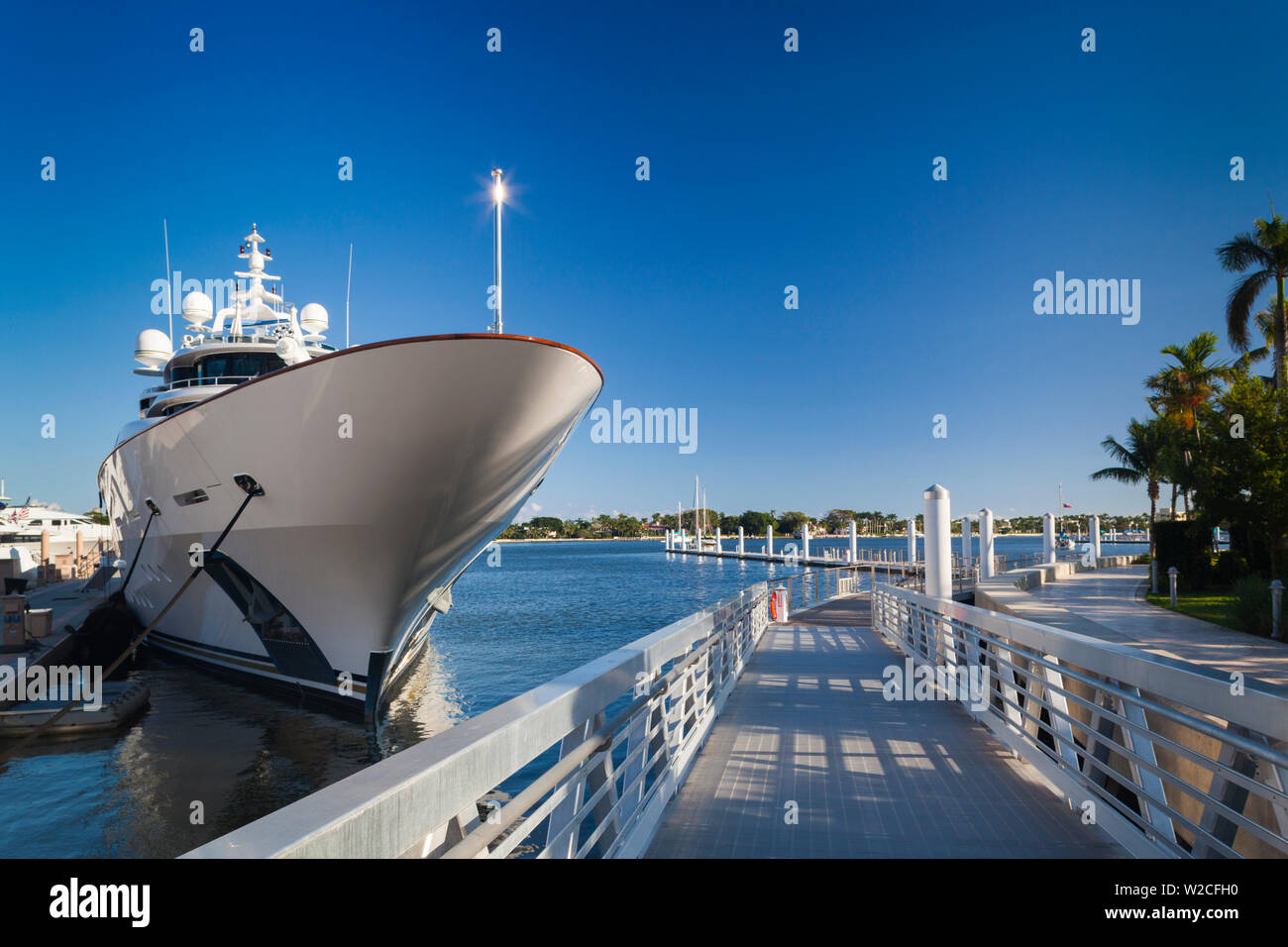 USA, Florida, West Palm Beach, Palm Harbor Marina, yacht Stockfoto