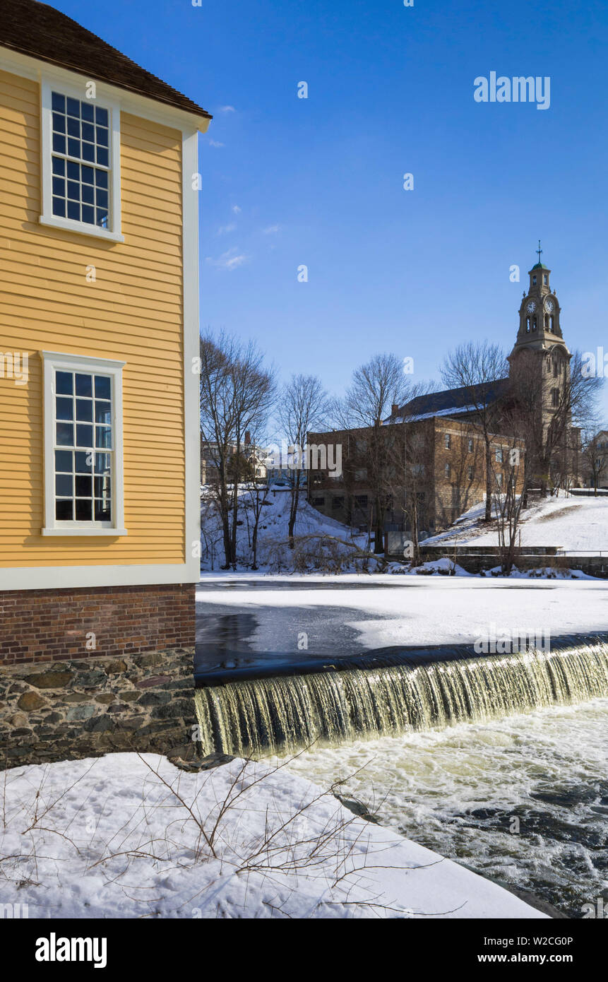 Slater Mill, frühen Mühlengebäude, Pawtucket, Rhode Island, USA winter Stockfoto