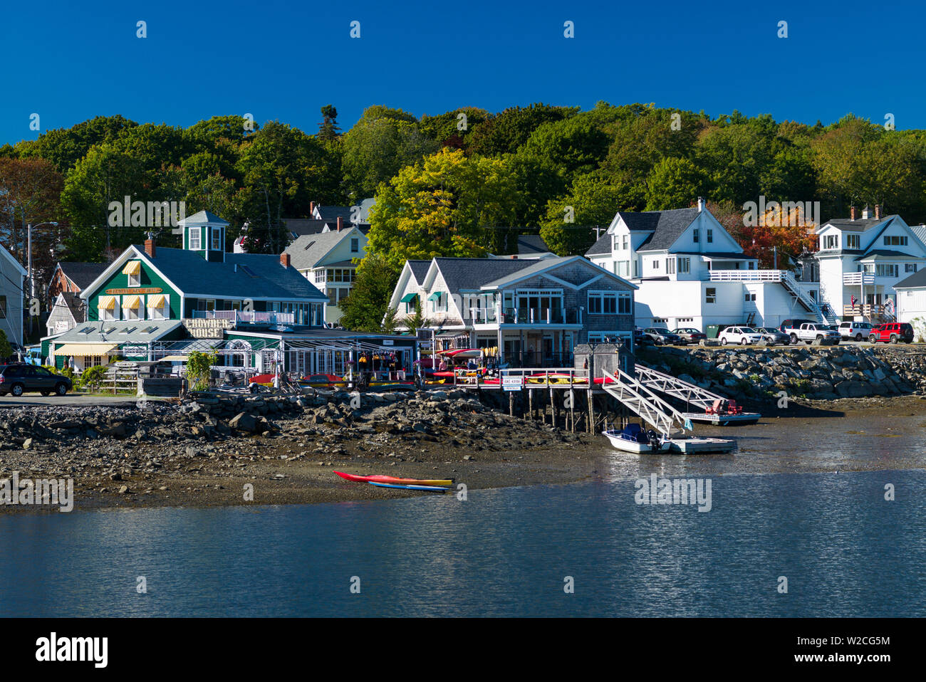 USA, Maine, Boothbay Harbor, Getreidespeicher Weise Geschäfte Stockfoto