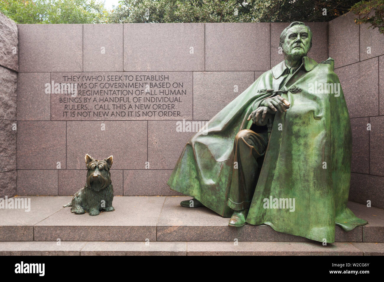 USA, Washington DC, Denkmal des ehemaligen Präsidenten Franklin Delano Roosevelt, FDR und sein Hund Fala Stockfoto