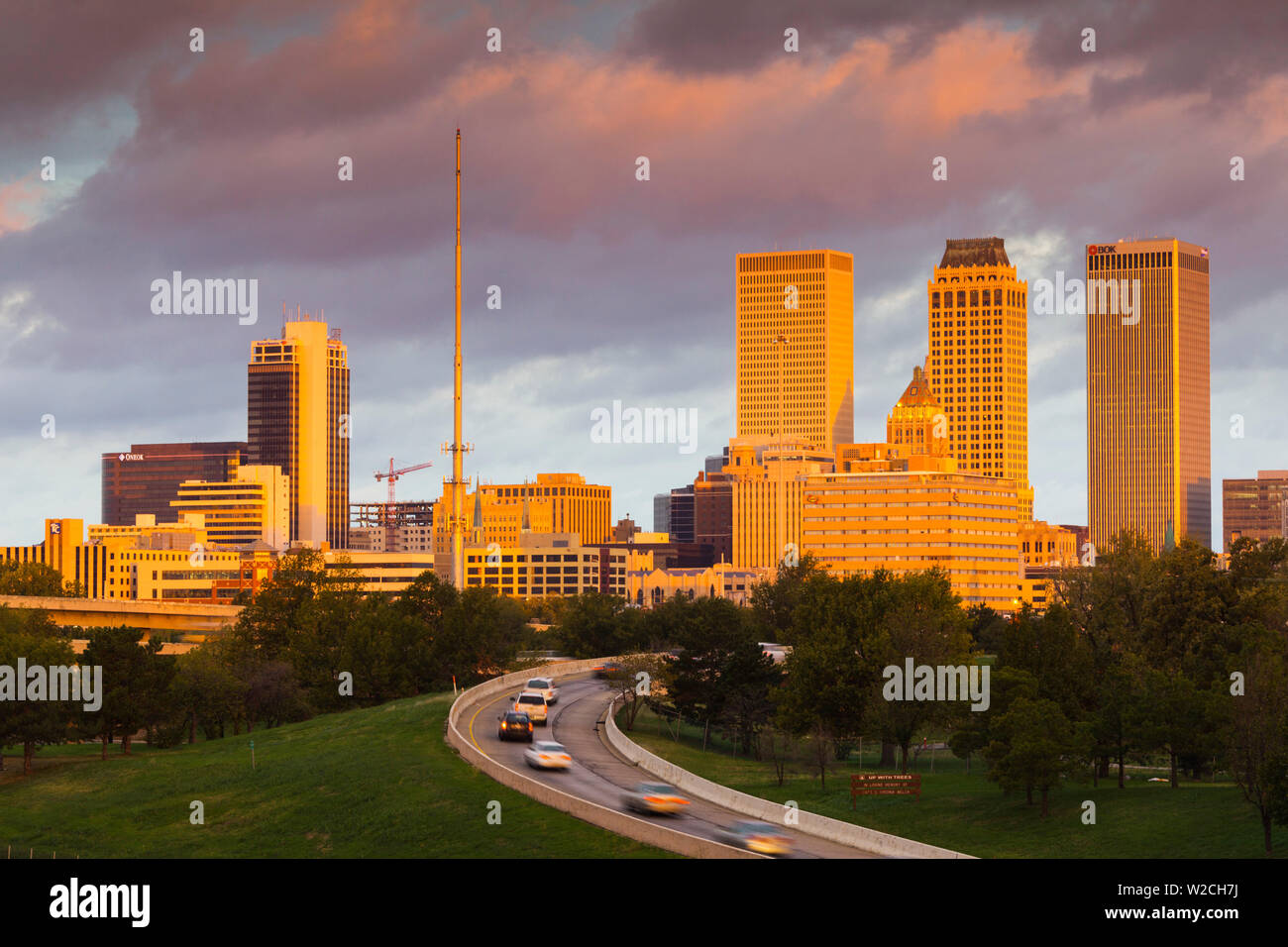 USA, Oklahoma, Tulsa, Skyline von Route 75 Stockfoto