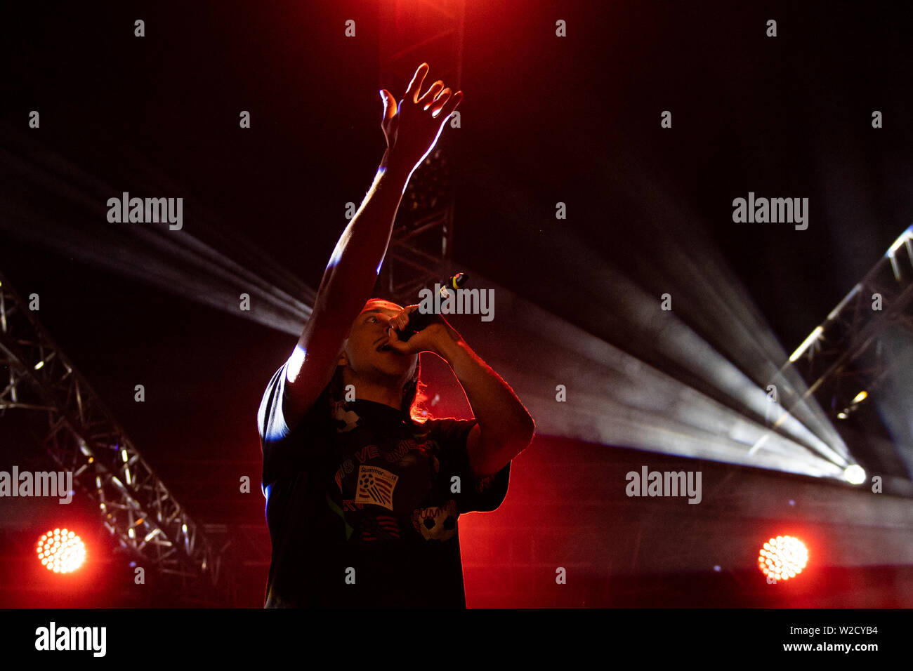 Hradec Kralove, Tschechische Republik. 05. Juli, 2019. Estnische rapper Tommy Cash führt während der Rock For People Festival in Hradec Kralove, Tschechische Republik, am 5. Juli 2019. Quelle: David Tanecek/CTK Photo/Alamy leben Nachrichten Stockfoto