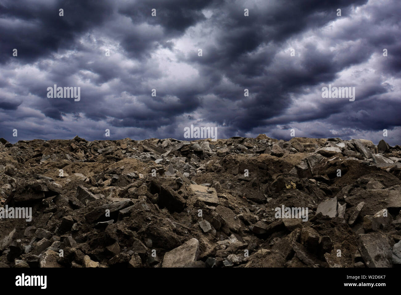 Dramatische bewölkt und stürmischen Himmel Hintergrund Stockfoto