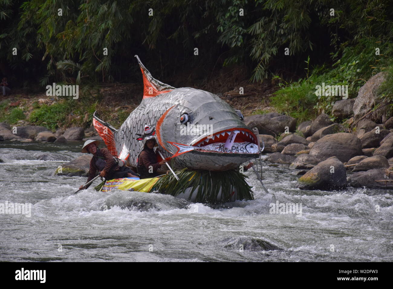 ELo River Festival, eine Veranstaltung, die jährlich den Fluss und sein Ökosystem von Schäden durch anhaltende entlang des Flusses, es regelmäßig zu schützen und zu verwalten Stockfoto