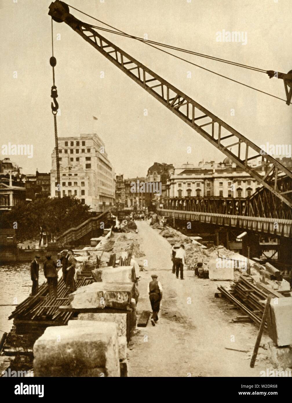 Der Wiederaufbau der Waterloo Bridge, London, 1934, (1935). Schöpfer: Unbekannt. Stockfoto