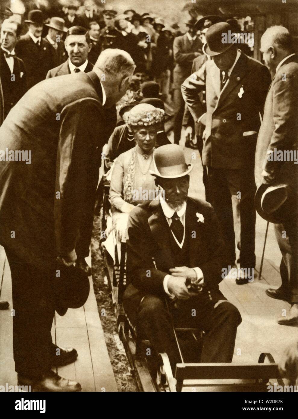 King George V und Queen Mary... British Empire Ausstellung, Wembley, London, 1925, (1935). Schöpfer: Unbekannt. Stockfoto