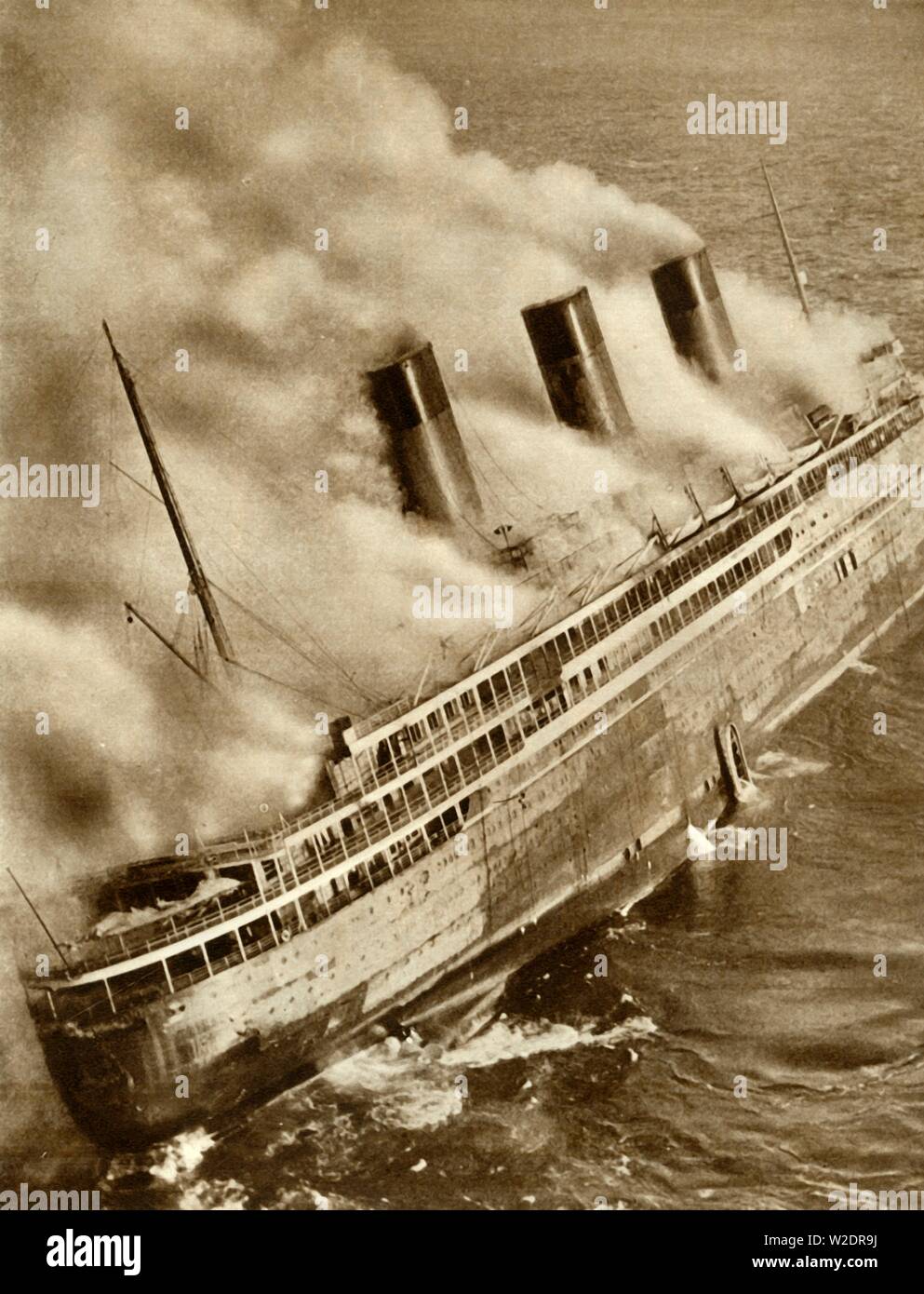 Die SS 'L' Atlantique" auf Feuer, 1933, (1935). Schöpfer: Unbekannt. Stockfoto
