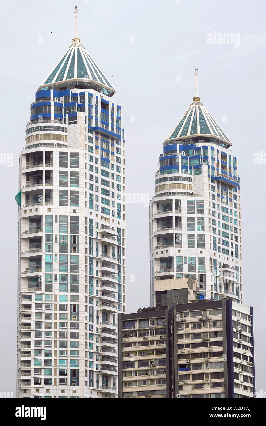 Blick auf SHAPOORJI TARDEO PALLONJI IMPERIAL TÜRME, Mumbai, sehr teuren Immobilien im Süden von Mumbai Stockfoto