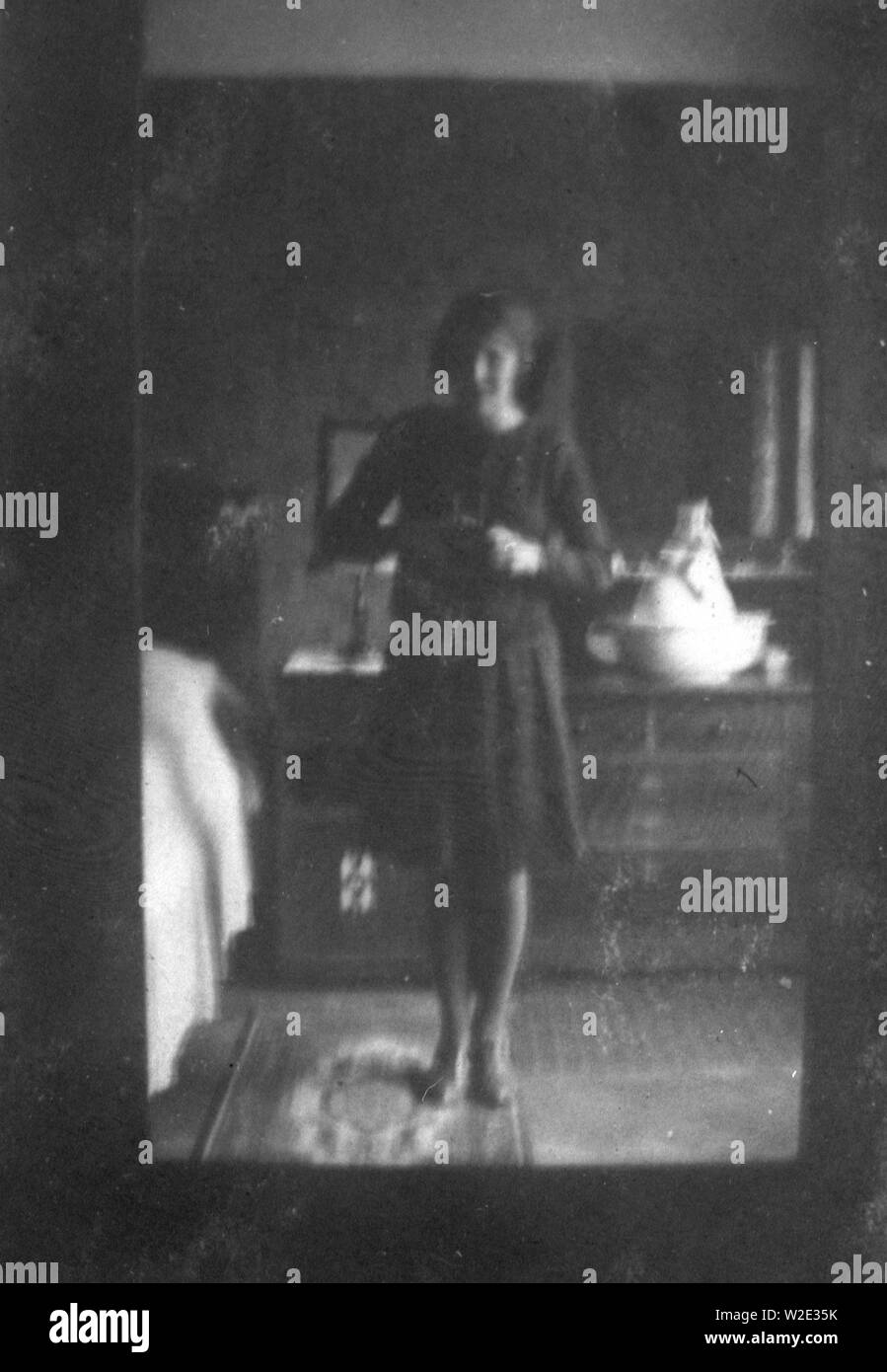 Eva Braun Fotos - Beschriftung - "Ich" (Porträt) - Eva Braun Stockfoto