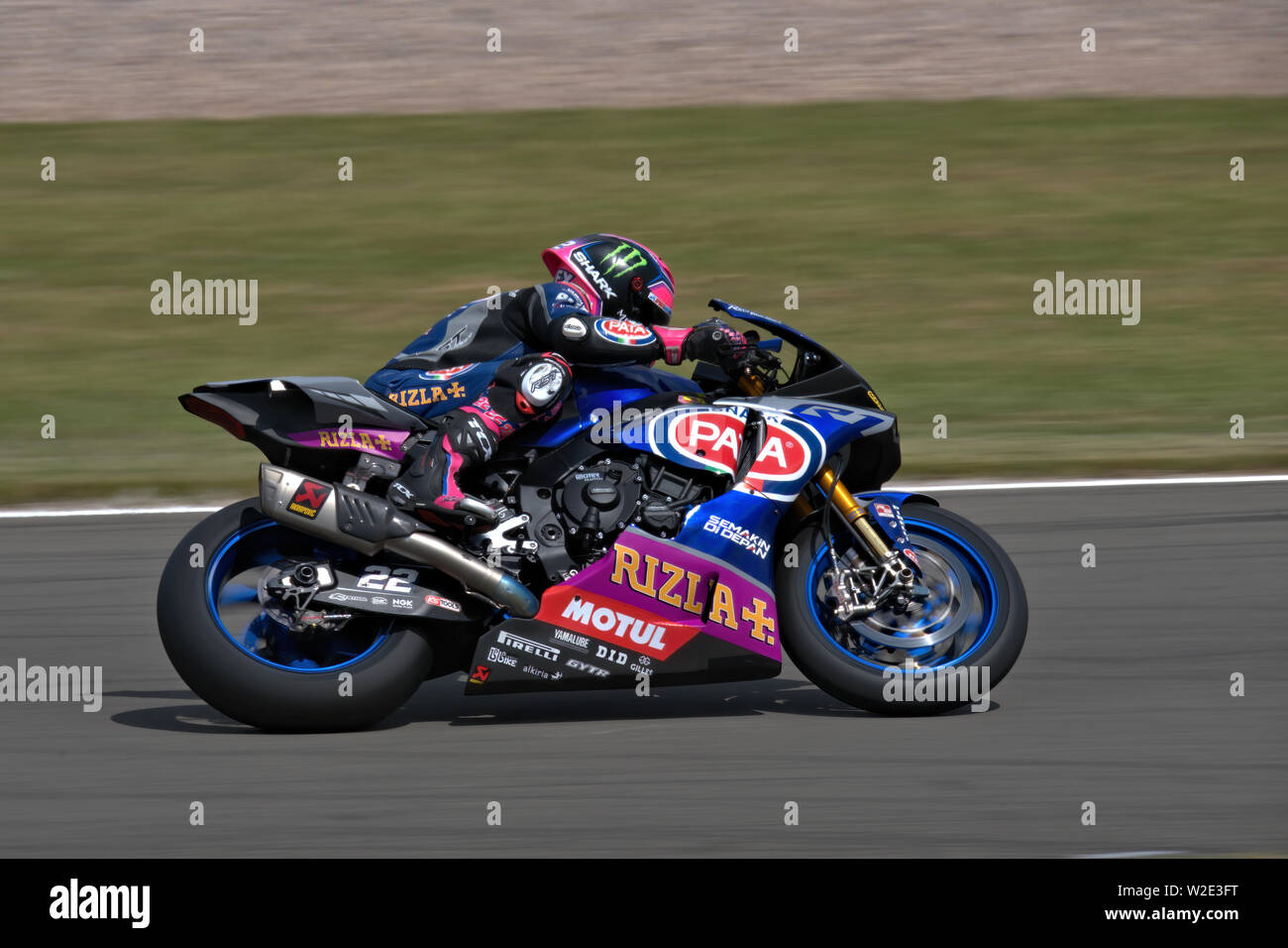 Alex Lowes racing in der britischen Runde der World Superbikes Stockfoto