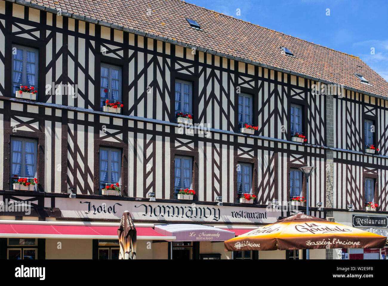 Hotel Restaurant Le Normandy im Seaside Resort Wissant entlang der Côte d'Opale, Pas-de-Calais, Ile-de-France, Frankreich Stockfoto